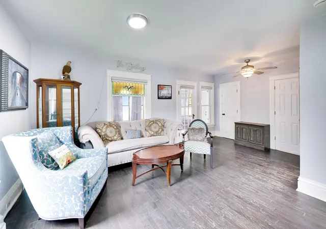 Photo 4 of Single family home for sale at 750 E Wilson St, Batavia, IL 60510 | MLS# 12763491 | Listing updated on 2026-09-25