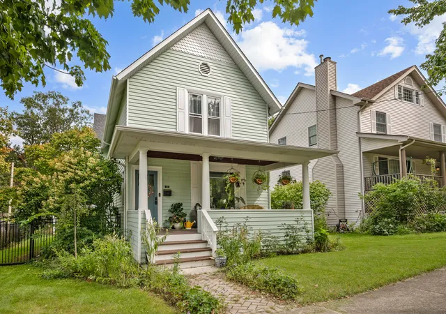 Photo 1 of Single family home for sale at 603 Singer Ave, Lemont, IL 60439 | MLS# 12763492 | Listing updated on 2026-10-05