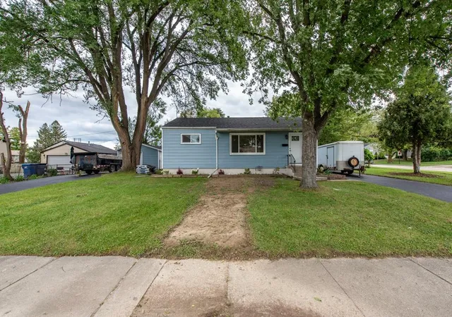 Photo 1 of Single family home for sale at 2127 Indian Rd, Waukegan, IL 60087 | MLS# 12763504 | Listing updated on 2026-09-24