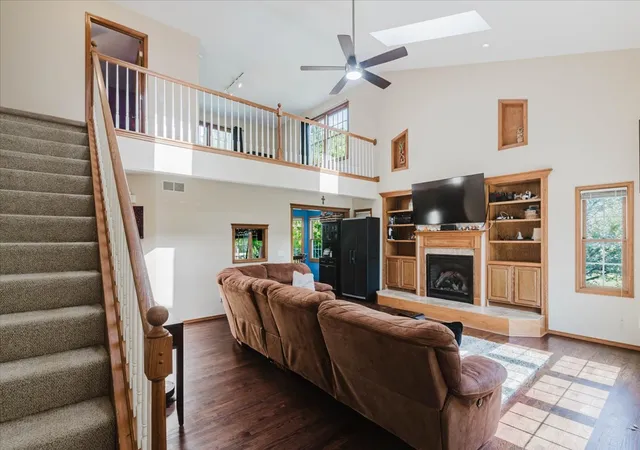 Photo 4 of Single family home for sale at 19598 Nottingham Dr, Bloomington, IL 61705 | MLS# 12763505 | Listing updated on 2026-10-02