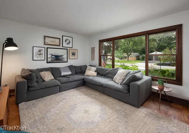 Photo 3 of Single family home for sale at 6630 Blackstone Dr, Downers Grove, IL 60516 | MLS# 12763506 | Listing updated on 2026-09-27