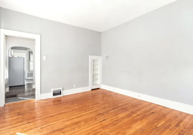 Listing Photo 5 - Condo for sale in building located at 212 S Park St, Streator, IL 61364