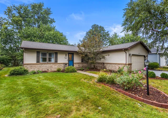Photo 2 of Single family home for sale at 613 Delmar Dr, Champaign, IL 61822 | MLS# 12763548 | Listing updated on 2026-10-02