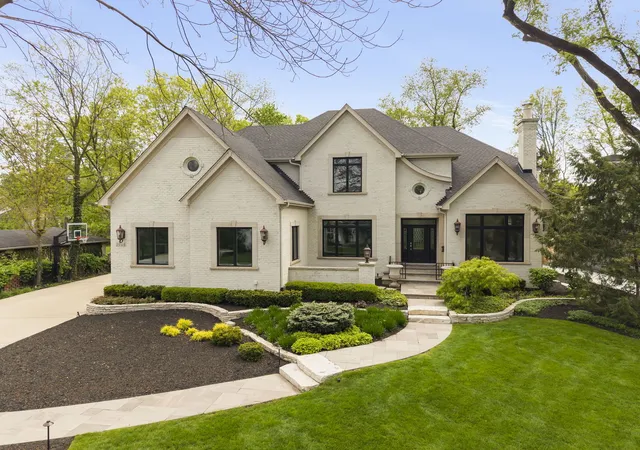Photo 2 of Single family home for sale at 1046 Sylvan Cir, Naperville, IL 60540 | MLS# 12763552 | Listing updated on 2026-09-22