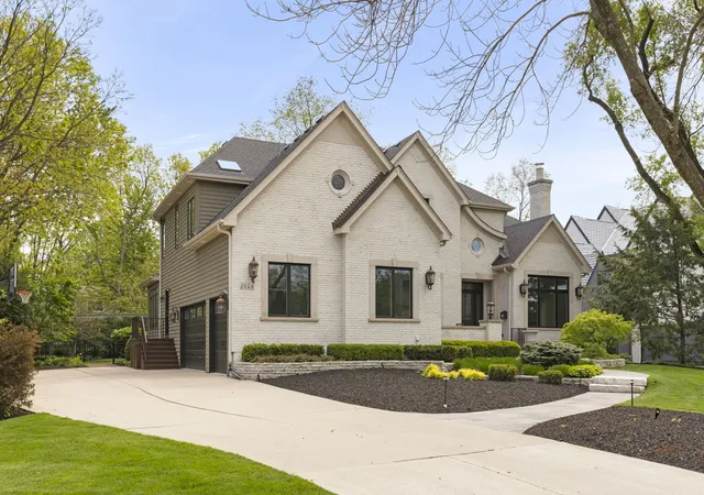 Photo 3 of Single family home for sale at 1046 Sylvan Cir, Naperville, IL 60540 | MLS# 12763552 | Listing updated on 2026-09-22
