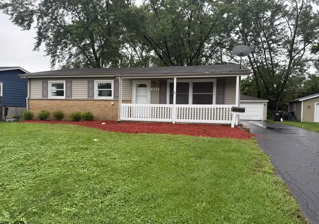 Photo 1 of Single family home for sale at 662 Walnut Rd, Wauconda, IL 60084 | MLS# 12763564 | Listing updated on 2026-10-04