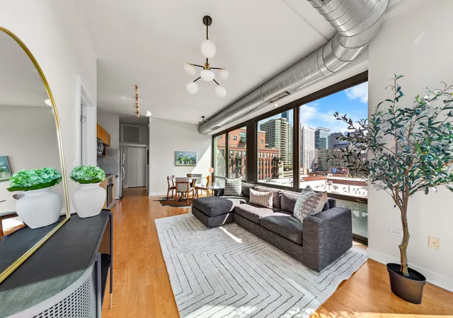 Photo 4 of Condo for sale at (Undisclosed), Chicago, IL 60661 | MLS# 12763589 | Listing updated on 2026-09-24