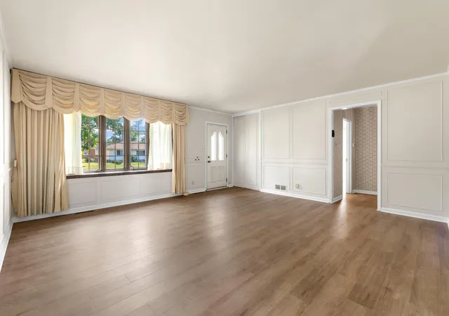 Photo 4 of Single family home for sale at 17606 N Burnham Ave, Lansing, IL 60438 | MLS# 12763590 | Listing updated on 2026-09-19