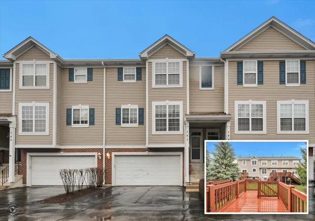 Townhouse for sale at 582 Declaration Ln, Aurora, IL 60502 | MLS# 12763623