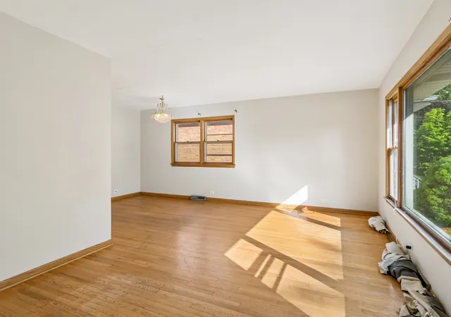Photo 4 of Single family home for sale at (Undisclosed), Chicago, IL 60646 | MLS# 12763624 | Listing updated on 2026-10-01