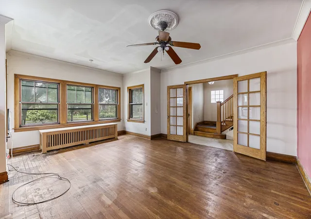 Photo 4 of Single family home for sale at 209 Le Moyne Pkwy, Oak Park, IL 60302 | MLS# 12763626 | Listing updated on 2026-09-20