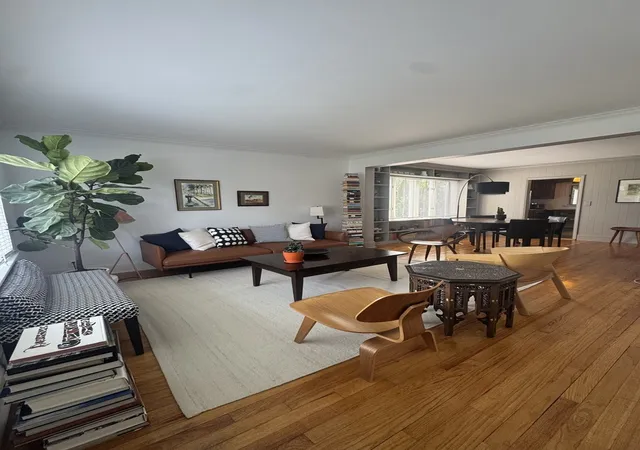 Photo 4 of Single family home for sale at 314 Neva Ave, Glenview, IL 60025 | MLS# 12763629 | Listing updated on 2026-09-22