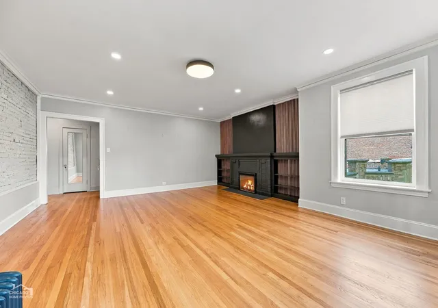 Listing Photo 5 - Condo for sale in building located at 6342 N Magnolia Ave, Chicago, IL 60660 - Unit #3N
