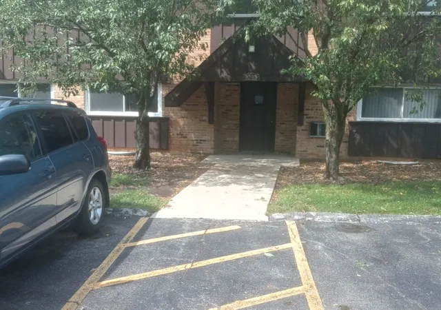 Photo 2 of Condo for sale at 2220 Arbor Cir #26, Downers Grove, IL 60515 | MLS# 12763635 | Listing updated on 2026-09-24