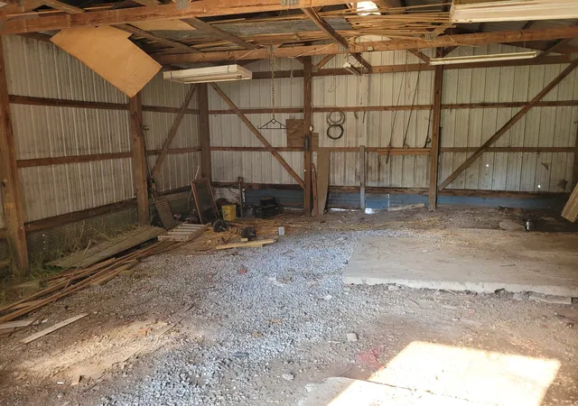 Photo 4 of Single family home for sale at 300 N Virginia St, Mcleansboro, IL 62859 | MLS# 12763637 | Listing updated on 2026-10-20