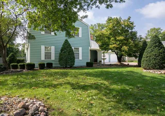Photo 1 of Single family home for sale at 4005 Lakehurst Ct, Davenport, IA 52807 | MLS# 12763653 | Listing updated on 2026-09-28