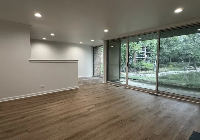 Photo 4 of Condo for sale at 6016 E Lake Dr #1D, Lisle, IL 60532 | MLS# 12763690 | Listing updated on 2026-09-27
