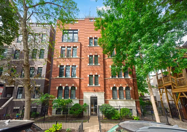 Condo for sale at 3544 N Fremont St #4S, Chicago, IL 60657 | MLS# 12763704