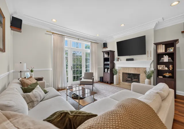Photo 2 of Condo for sale at 3544 N Fremont St #4S, Chicago, IL 60657 | MLS# 12763704 | Listing updated on 2026-10-08