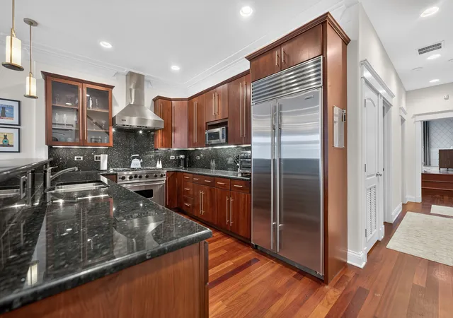 Photo 4 of Condo for sale at 3544 N Fremont St #4S, Chicago, IL 60657 | MLS# 12763704 | Listing updated on 2026-10-08