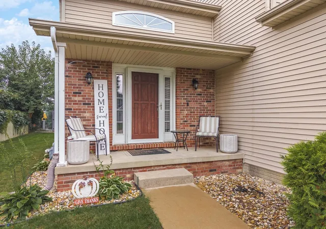 Photo 2 of Single family home for sale at 1325 Berkley Rd, Normal, IL 61761 | MLS# 12763706 | Listing updated on 2026-10-03