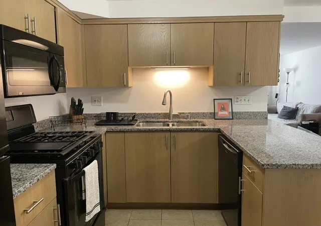 Listing Photo 5 - Condo for sale in building located at 6845 N Nw Hwy, Chicago, IL 60631 - Unit #6845-1W