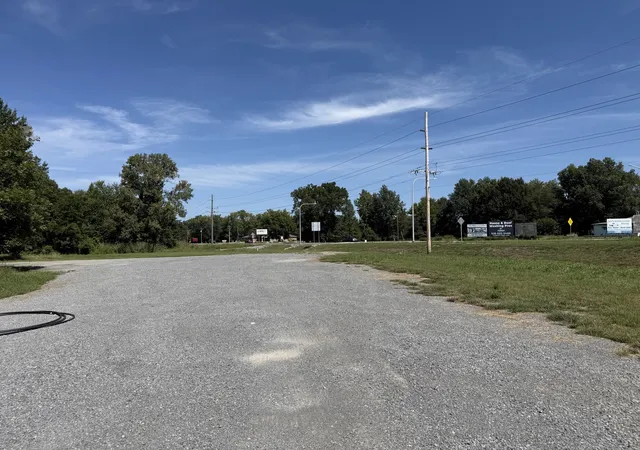Photo 4 of Land for sale at 7832 Old Route 13, Marion, IL 62959 | MLS# 12763759 | Listing updated on 2026-09-29