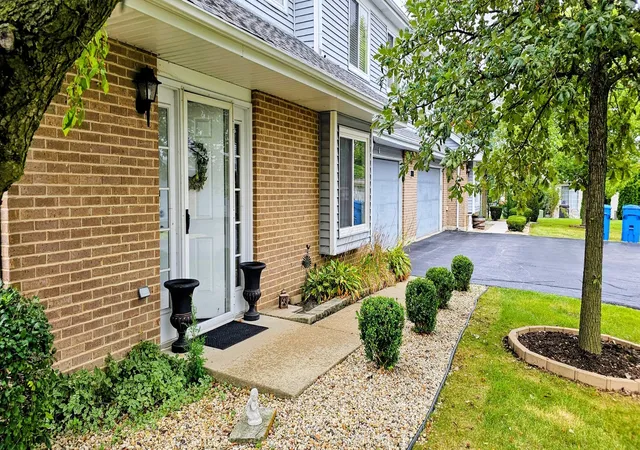 Listing Photo 5 - Condo for sale in building located at 5604 W Von Ave, Monee, IL 60449 - Unit #A