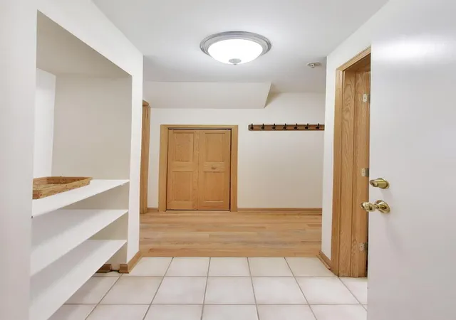 Photo 4 of Condo for sale at 617 South Blvd #H, Oak Park, IL 60302 | MLS# 12763765 | Listing updated on 2026-09-19