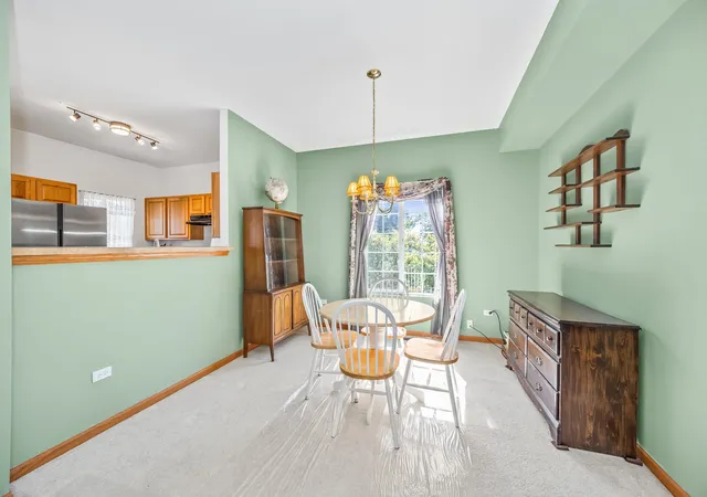 Photo 4 of Townhouse for sale at 103 Enclave Cir #D, Bolingbrook, IL 60440 | MLS# 12763778 | Listing updated on 2026-10-07