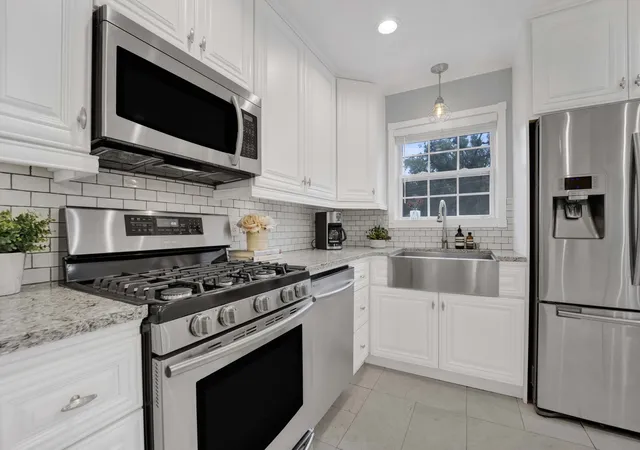 Photo 2 of Single family home for sale at 3118 Everglade Ave, Woodridge, IL 60517 | MLS# 12763787 | Listing updated on 2026-10-29
