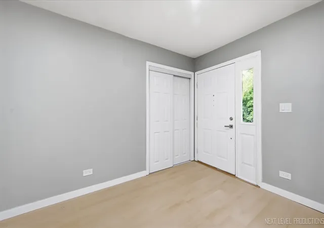 Photo 2 of Single family home for sale at 557 Willard Ave, Elgin, IL 60120 | MLS# 12763820 | Listing updated on 2026-10-05