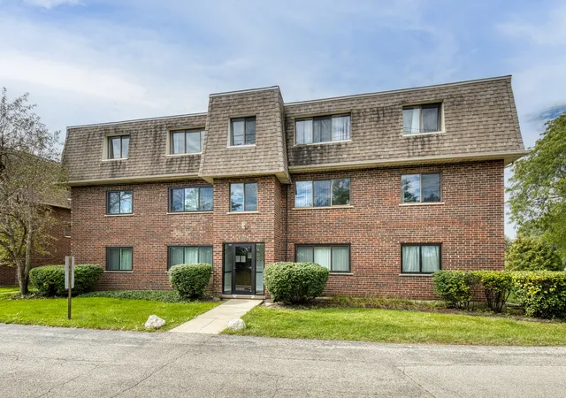 Photo 1 of Condo for sale at 1472 Carol Ct #3B, Palatine, IL 60074 | MLS# 12763832 | Listing updated on 2026-09-21