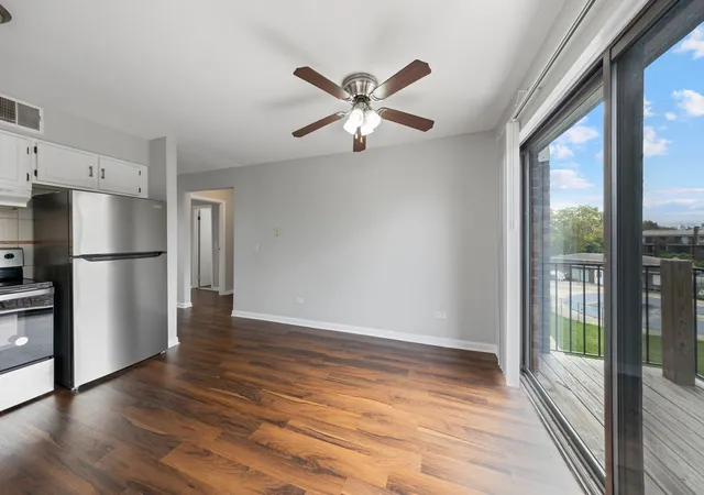 Photo 2 of Condo for sale at 1472 Carol Ct #3B, Palatine, IL 60074 | MLS# 12763832 | Listing updated on 2026-09-21