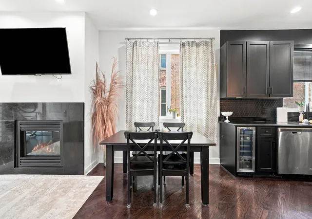 Photo 1 of House for sale at 2521 W Flournoy St, Chicago, IL 60612 | MLS# 12763871 | Listing updated on 2026-09-27