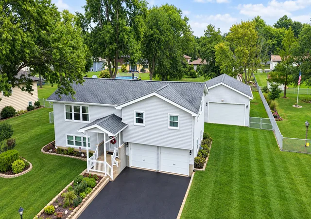 Single family home for sale at 2814 Hawkshead Dr, New Lenox, IL 60451 | MLS# 12763877