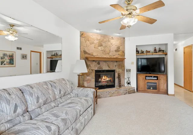 Photo 3 of Single family home for sale at 11239 S Avon Ave, Alsip, IL 60803 | MLS# 12763886 | Listing updated on 2026-09-23