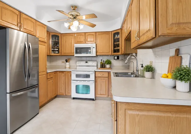 Photo 4 of Single family home for sale at 11239 S Avon Ave, Alsip, IL 60803 | MLS# 12763886 | Listing updated on 2026-09-23