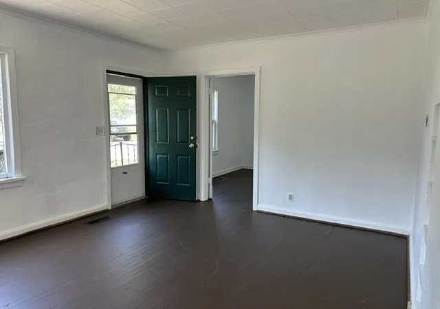 Photo 3 of Sale Pending at 703 N Allyn St, Carbondale, IL 62901 | MLS# 12763902 | Listing updated on 2026-09-22