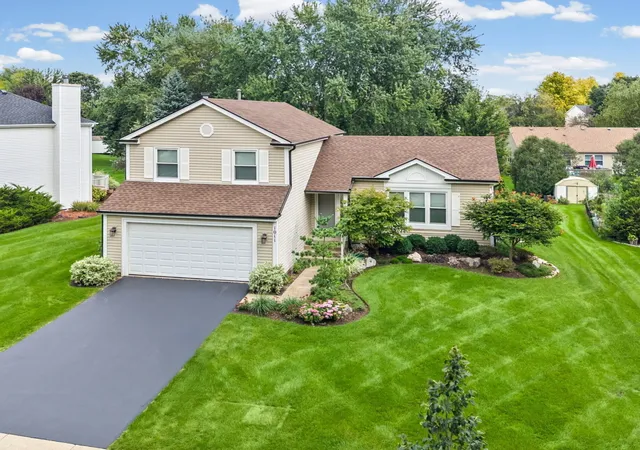Single family home for sale at 1011 Woodbridge Dr, Cary, IL 60013 | MLS# 12763911