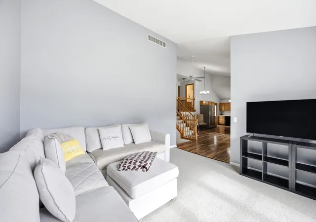 Photo 3 of Single family home for sale at 1266 Amber Ct, Woodstock, IL 60098 | MLS# 12763929 | Listing updated on 2026-09-29