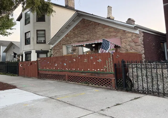 Single family home for sale at 3624 S Parnell Ave, Chicago, IL 60609 | MLS# 12763933