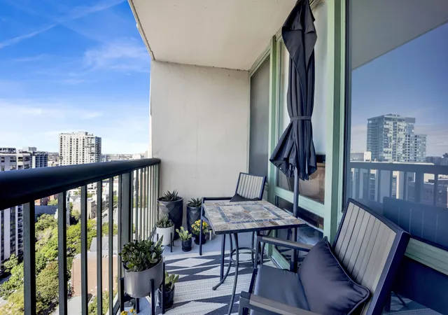 Photo 2 of Condo for sale at 111 W Maple St #1608, Chicago, IL 60610 | MLS# 12763934 | Listing updated on 2026-10-08