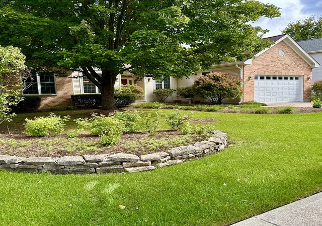Photo 3 of Single family home for sale at 1896 School House Ln, Aurora, IL 60506 | MLS# 12763935 | Listing updated on 2026-10-01