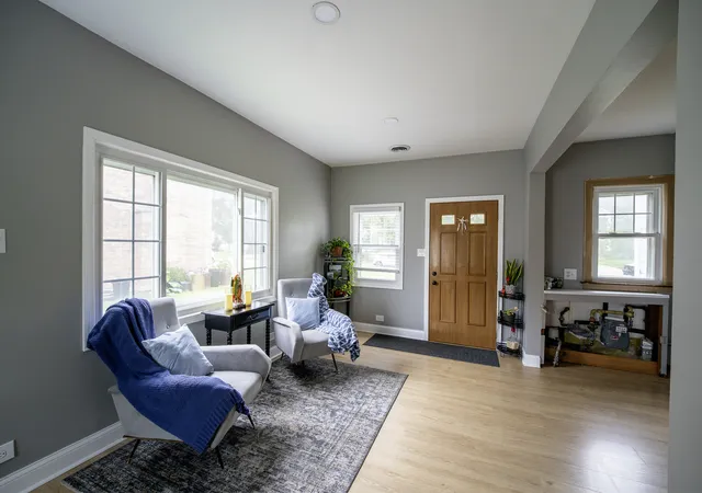 Photo 3 of Single family home for sale at 1686 Lunt Ave, Des Plaines, IL 60018 | MLS# 12763947 | Listing updated on 2026-10-03