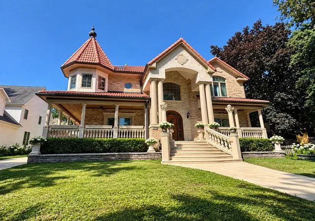 Photo 1 of Mansion for sale at 936 Hammerschmidt Ave, Lombard, IL 60148 | MLS# 12763981 | Listing updated on 2026-09-25
