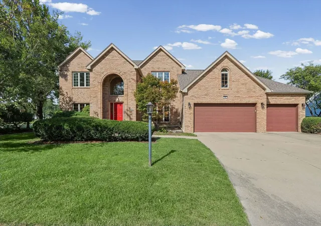 Photo 1 of Single family home for sale at 606 Lenox Ct, Champaign, IL 61822 | MLS# 12764001 | Listing updated on 2026-09-28