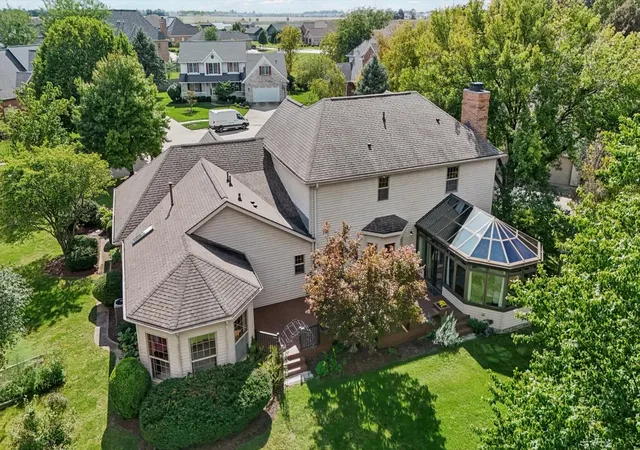 Photo 3 of Single family home for sale at 606 Lenox Ct, Champaign, IL 61822 | MLS# 12764001 | Listing updated on 2026-09-28