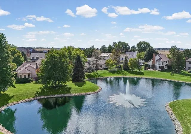 Photo 4 of Single family home for sale at 606 Lenox Ct, Champaign, IL 61822 | MLS# 12764001 | Listing updated on 2026-09-28