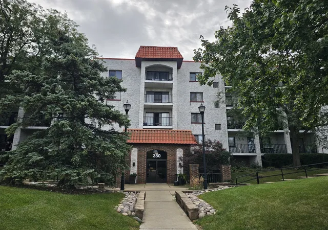 Photo 1 of Condo for sale at 350 Plum Crk Dr #305, Wheeling, IL 60090 | MLS# 12764011 | Listing updated on 2026-09-19